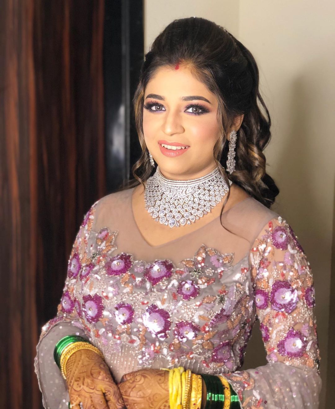 Makeup by Vejetha Anand - Shimmery eyes, glowing skin, nude lips and this  spectacular bridal gown is the perfect look for a reception evening! Click  on ♥️and leave a comment if you
